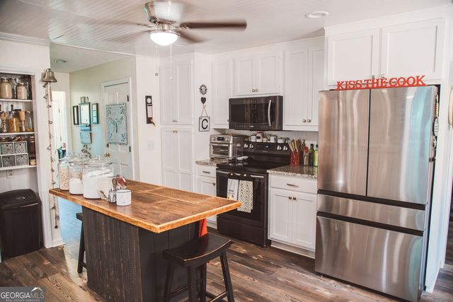 921 Crystal Drive, Thomaston, GA 30286