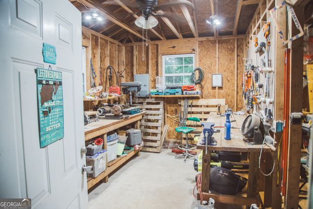 921 Crystal Drive, Thomaston, GA 30286