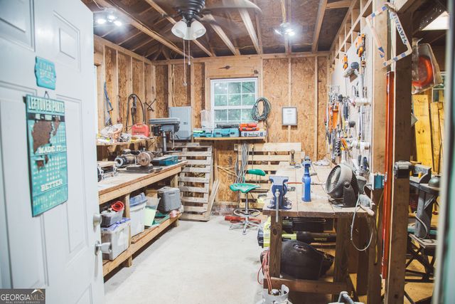 921 Crystal Drive, Thomaston, GA 30286