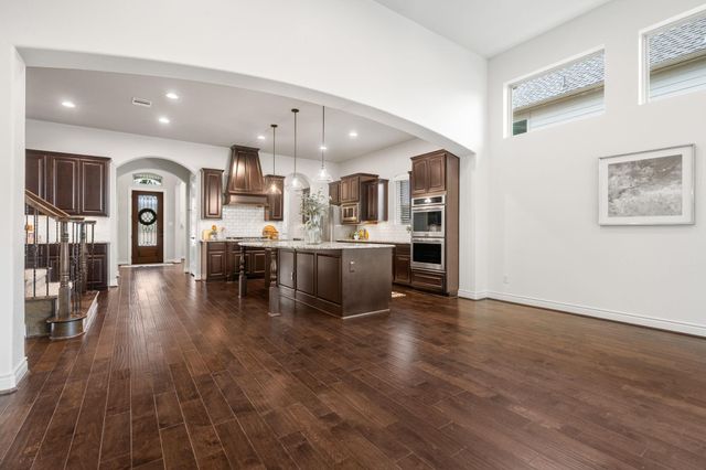 915 Holly Chapple Drive, Conroe, TX 77384
