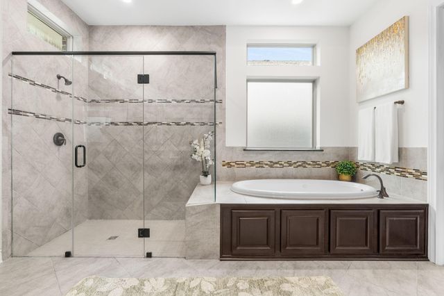 915 Holly Chapple Drive, Conroe, TX 77384