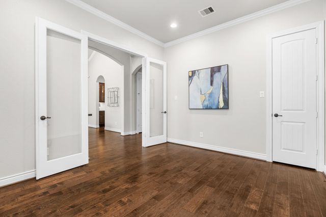 915 Holly Chapple Drive, Conroe, TX 77384