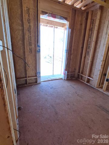 138 Broken Arrow Road, Statesville, NC 28677