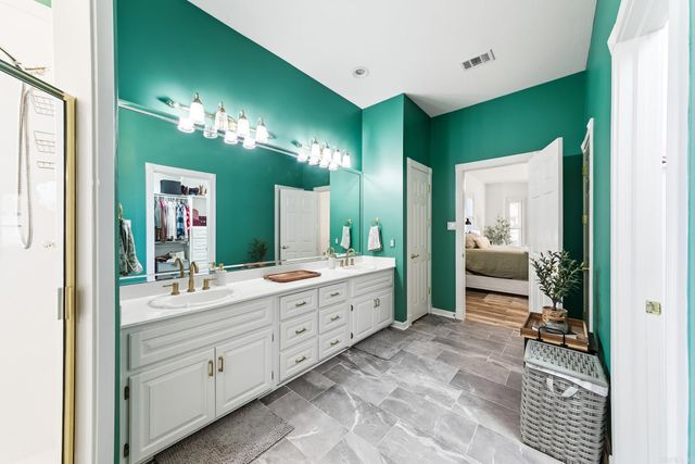 24 Woodland Drive, Jacksonville, AR 72076