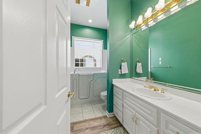 24 Woodland Drive, Jacksonville, AR 72076