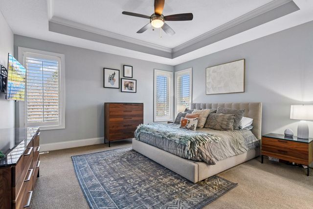 9264 Hawkcrest Court, Chanhassen, MN 55317