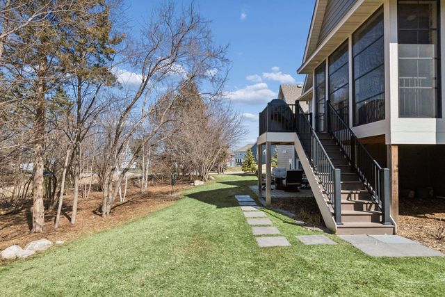 9264 Hawkcrest Court, Chanhassen, MN 55317