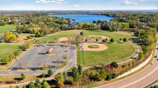 9264 Hawkcrest Court, Chanhassen, MN 55317