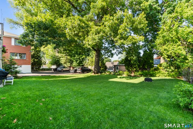 158 Seaside Avenue C, Stamford, CT 06902