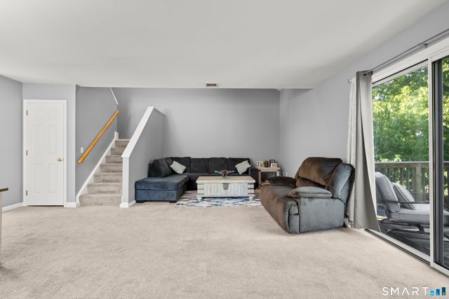 158 Seaside Avenue C, Stamford, CT 06902