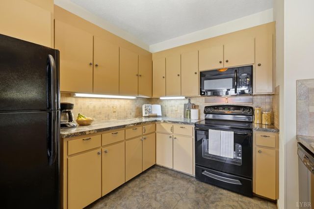 2620 Cedar Drive, Lynchburg, VA 24503