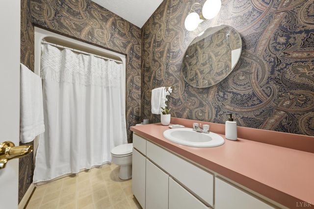 2620 Cedar Drive, Lynchburg, VA 24503