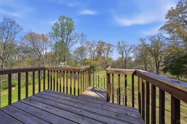 2620 Cedar Drive, Lynchburg, VA 24503