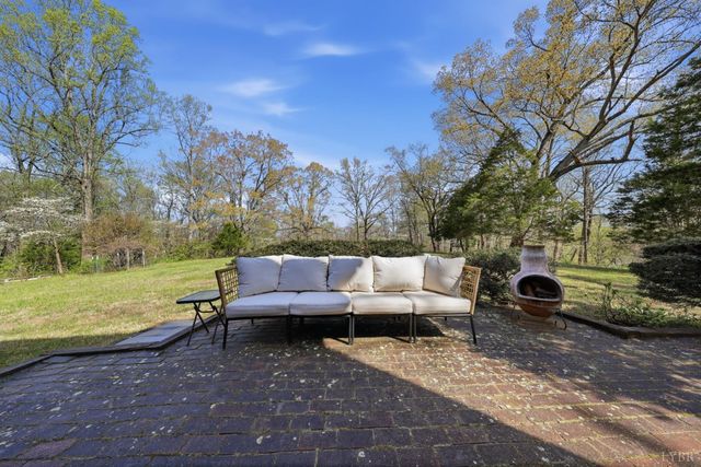 2620 Cedar Drive, Lynchburg, VA 24503