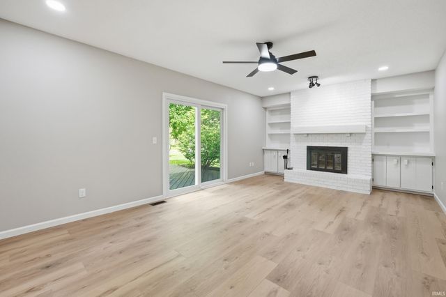 11807 Dorsay Court, Fort Wayne, IN 46845