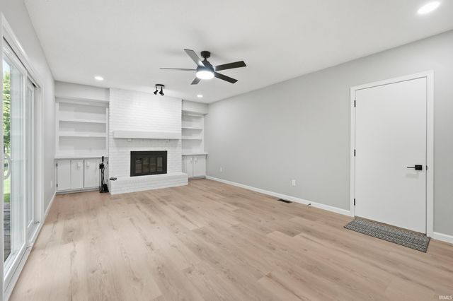 11807 Dorsay Court, Fort Wayne, IN 46845