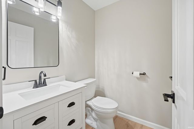11807 Dorsay Court, Fort Wayne, IN 46845