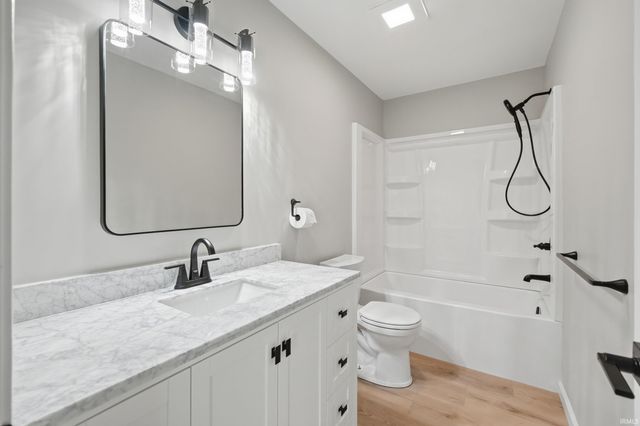 11807 Dorsay Court, Fort Wayne, IN 46845