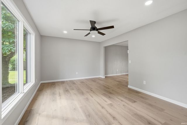11807 Dorsay Court, Fort Wayne, IN 46845