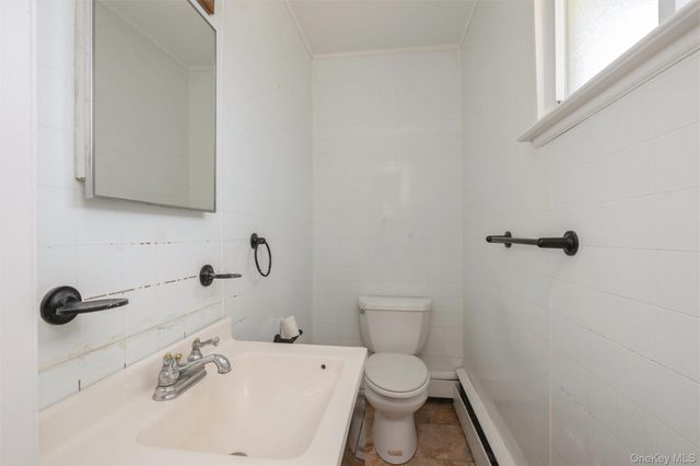 258 Aster Street, Massapequa Park, NY 11762