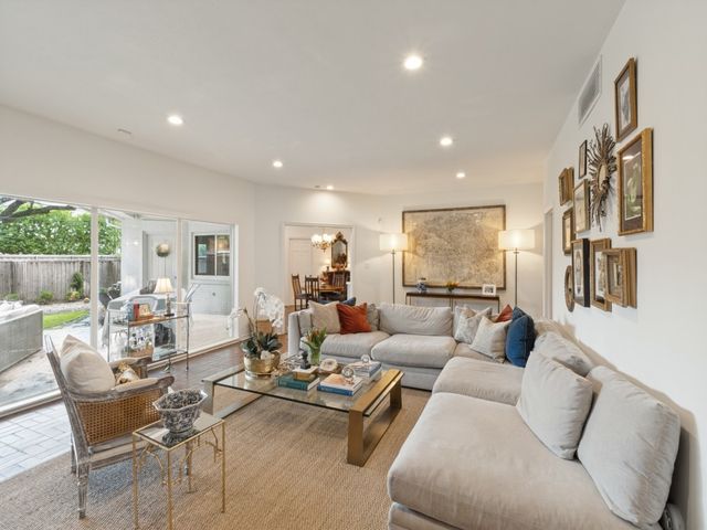 4448 Hallmark Drive, Dallas, TX 75229
