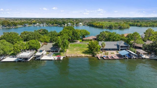 30 Beaver Island, Granite Shoals, TX 78654