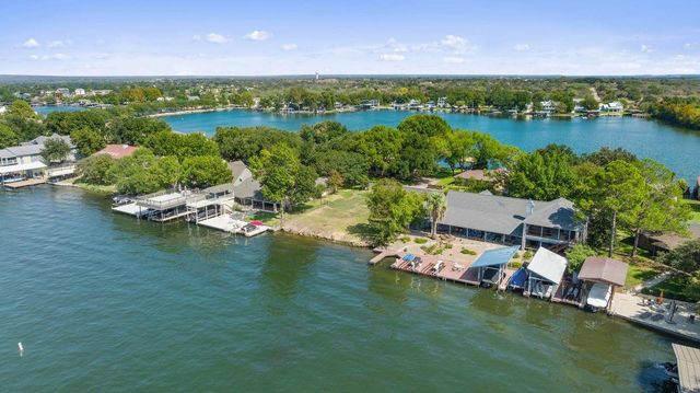 30 Beaver Island, Granite Shoals, TX 78654