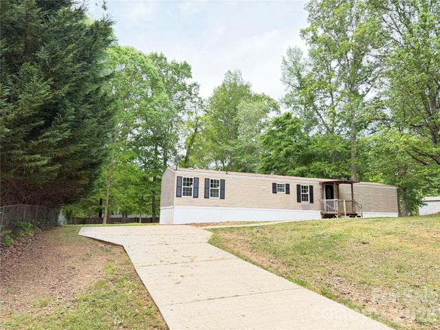 110 Tulip Tree Court, Statesville, NC 28677
