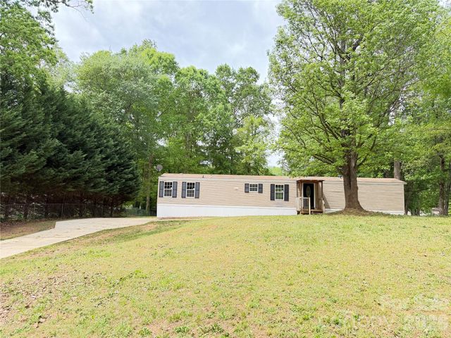 110 Tulip Tree Court, Statesville, NC 28677