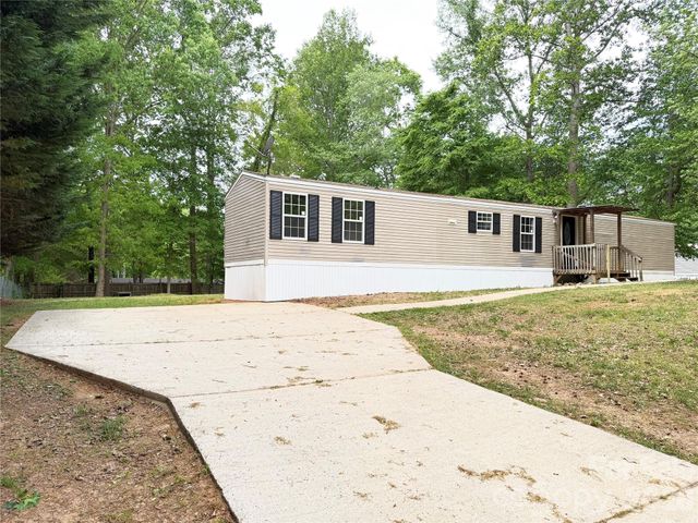 110 Tulip Tree Court, Statesville, NC 28677