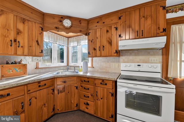 228 E GAUL ST, Wernersville, PA 19565