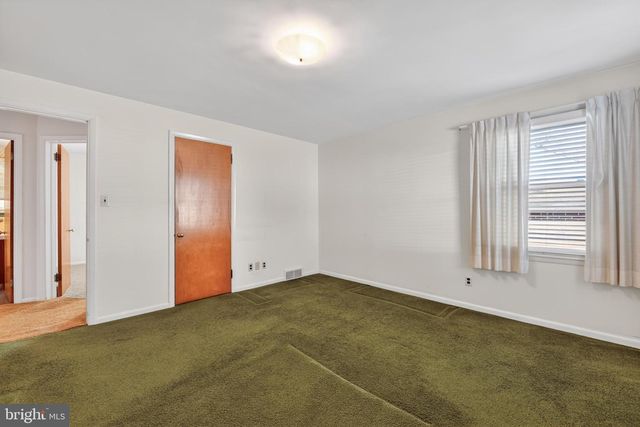 228 E GAUL ST, Wernersville, PA 19565