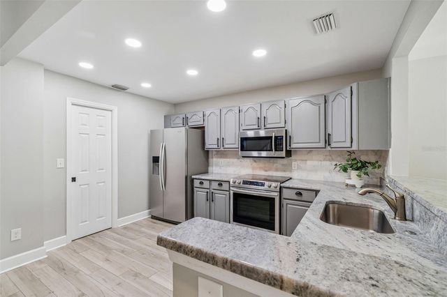 1508 S BAY VILLA PLACE B, Tampa, FL 33629