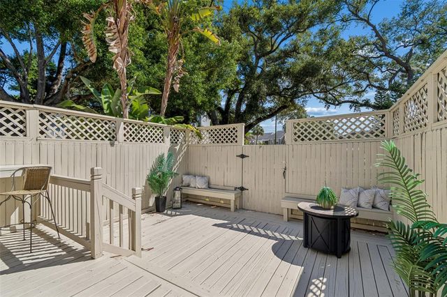 1508 S BAY VILLA PLACE B, Tampa, FL 33629