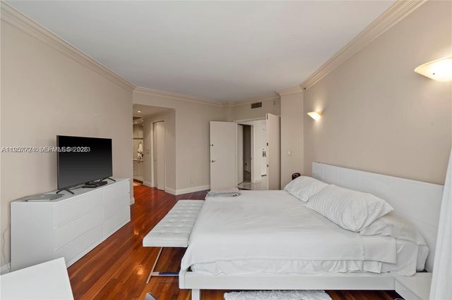 300 S Pointe Dr 605, Miami Beach, FL 33139