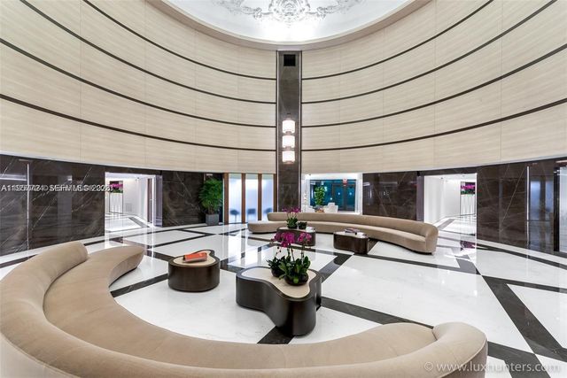 300 S Pointe Dr 605, Miami Beach, FL 33139