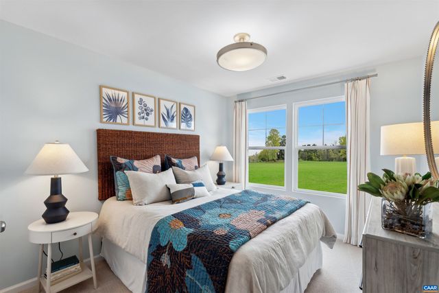 45 GRAYSON VILLAGE DR, Barboursville, VA 22923