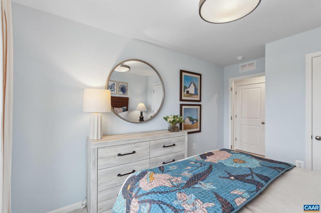 45 GRAYSON VILLAGE DR, Barboursville, VA 22923