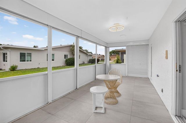 6049 Vía Diana, Delray Beach, FL 33484