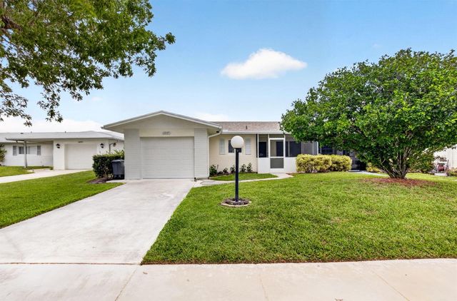 6049 Vía Diana, Delray Beach, FL 33484