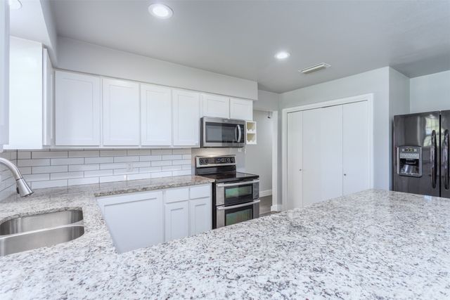 5036 Westway Drive, Little Elm, TX 75068