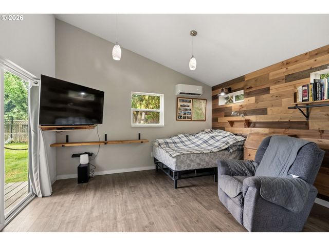 2867 MAESNER St, Eugene, OR 97404