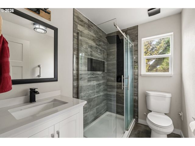 2867 MAESNER St, Eugene, OR 97404
