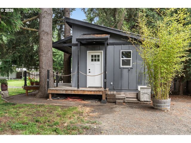 2867 MAESNER St, Eugene, OR 97404