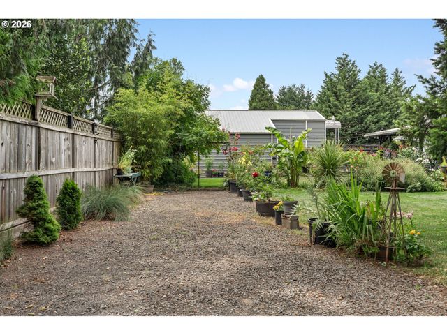 2867 MAESNER St, Eugene, OR 97404