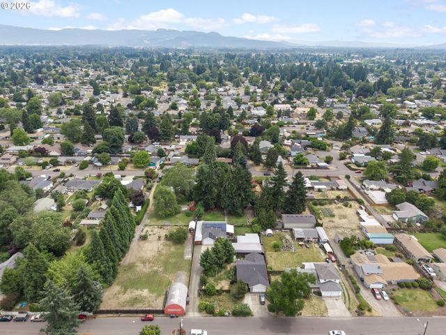 2867 MAESNER St, Eugene, OR 97404
