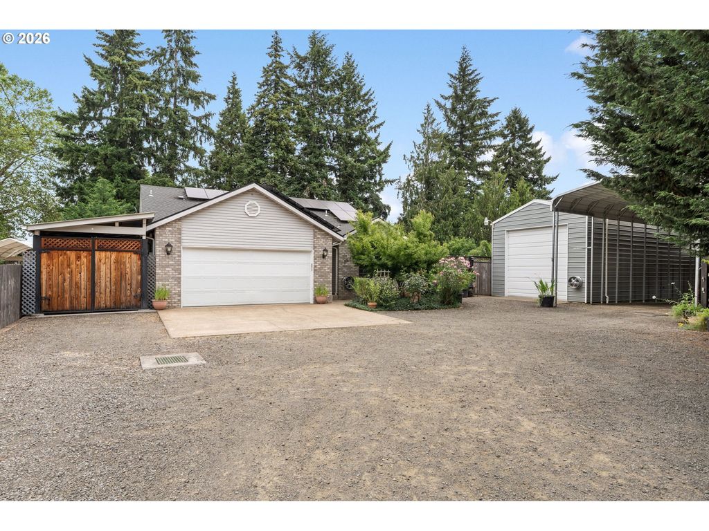 2867 MAESNER St, Eugene, OR 97404