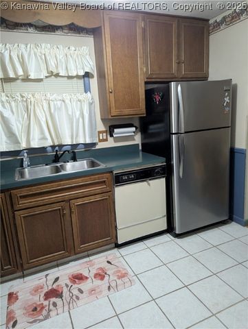 1501 Susan Road, South Charleston, WV 25303