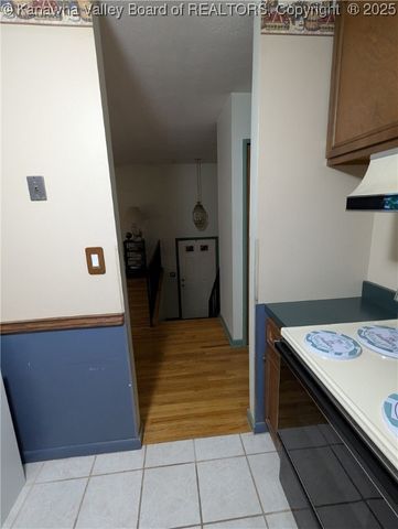 1501 Susan Road, South Charleston, WV 25303