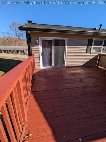 1501 Susan Road, South Charleston, WV 25303